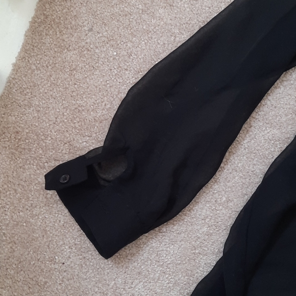 Sheer blouse - Picture 3 of 5